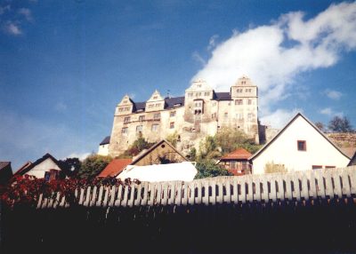 Die Burg über den Dächern von Ranis